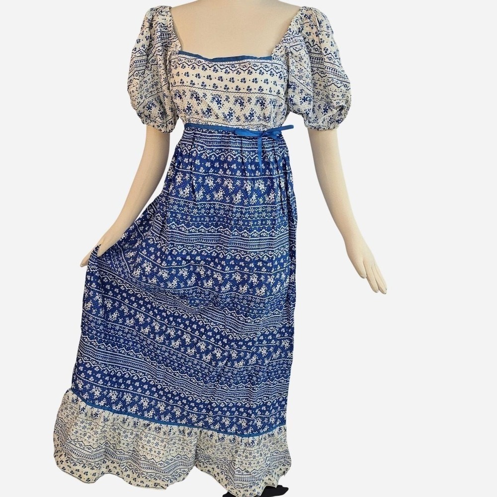 Blue & White Floral Maxi Dress PuffySleeves Empire Waist Prairie 1970s Vintage